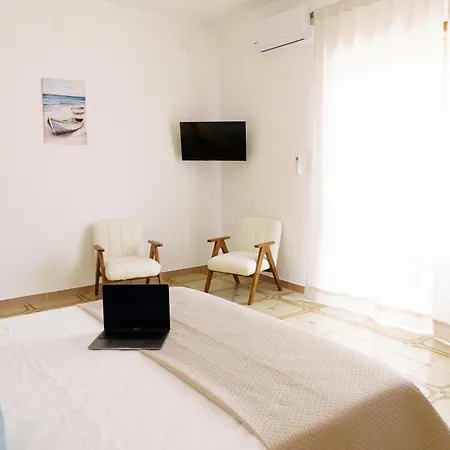 Apartment Petrarca Capri Mondragone