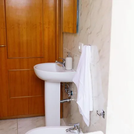 Petrarca Capri Apartamento Mondragone
